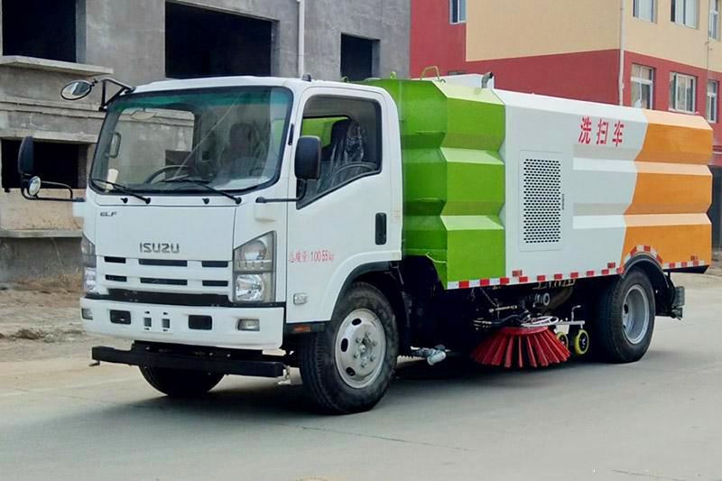 五十鈴700P洗掃車|五十鈴5噸多功能洗掃車參數(shù)配置 五十鈴700P洗掃車|五十鈴5噸多功能洗掃車參數(shù)配置