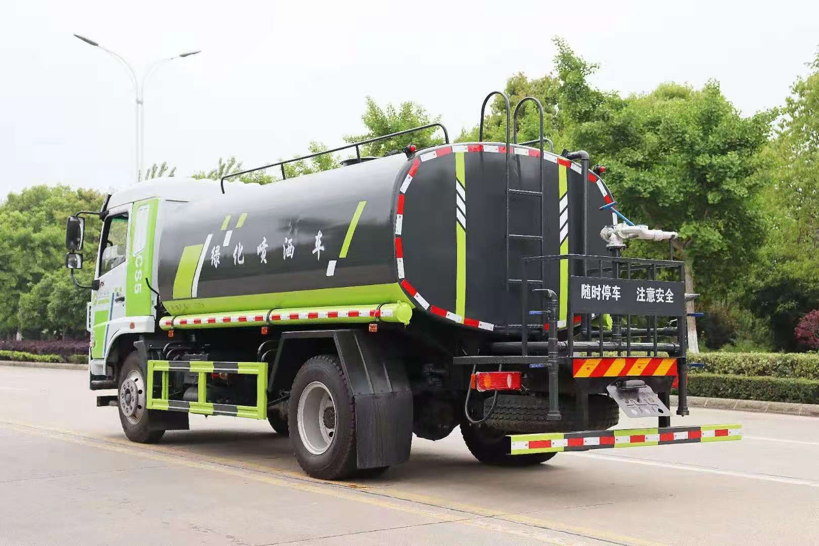 東風華神12噸灑水車