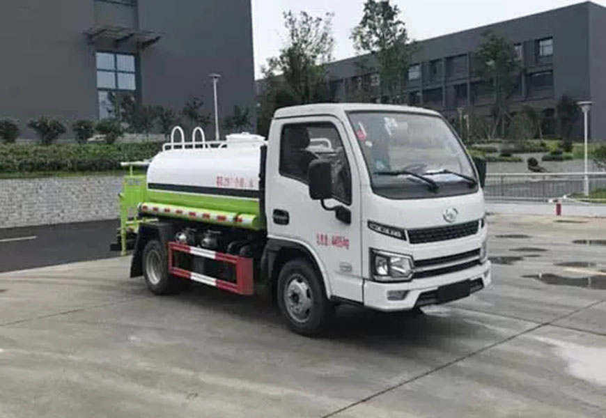 躍進藍牌2-3方小型灑水車圖片