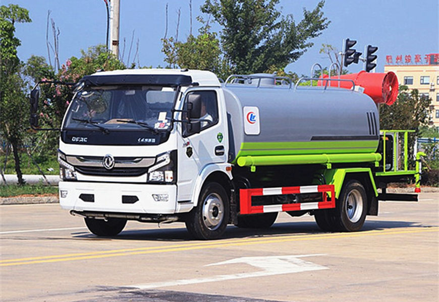 東風(fēng)凱普特灑水車圖片